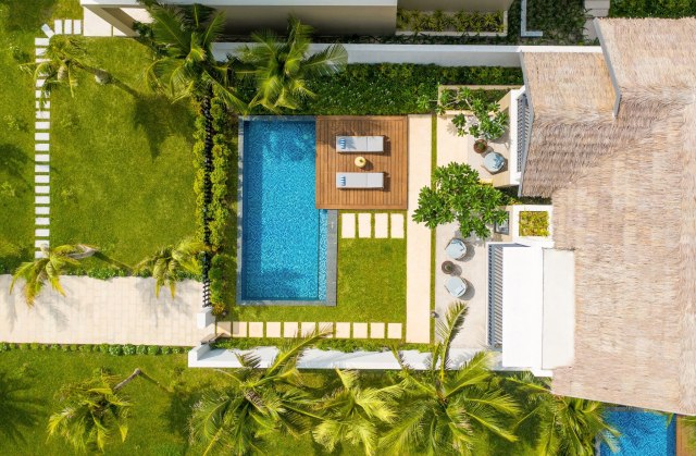 Each villa at New World Phu Quoc Resort opens to a spacious outdoor living area and a private pool, heated by the warm Phu Quoc sunshine and shaded by coconuts. This distinctive approach to modern tropical living offers a unique and inviting experience.
----
Mỗi biệt thự tại New World Phu Quoc Resort mang đến khu vực sinh hoạt ngoài trời rộng rãi và hồ bơi riêng, được nâng niu bởi ánh nắng ấm áp của Phú Quốc và bóng râm của những hàng dừa đung đưa. Phong cách sống nhiệt đới độc đáo này đưa bạn vào một trải nghiệm độc đáo và khó quên.
----
Discover more: phuquoc.newworldhotels.com
#NewWorldPhuQuocResort #NewWorldHotels